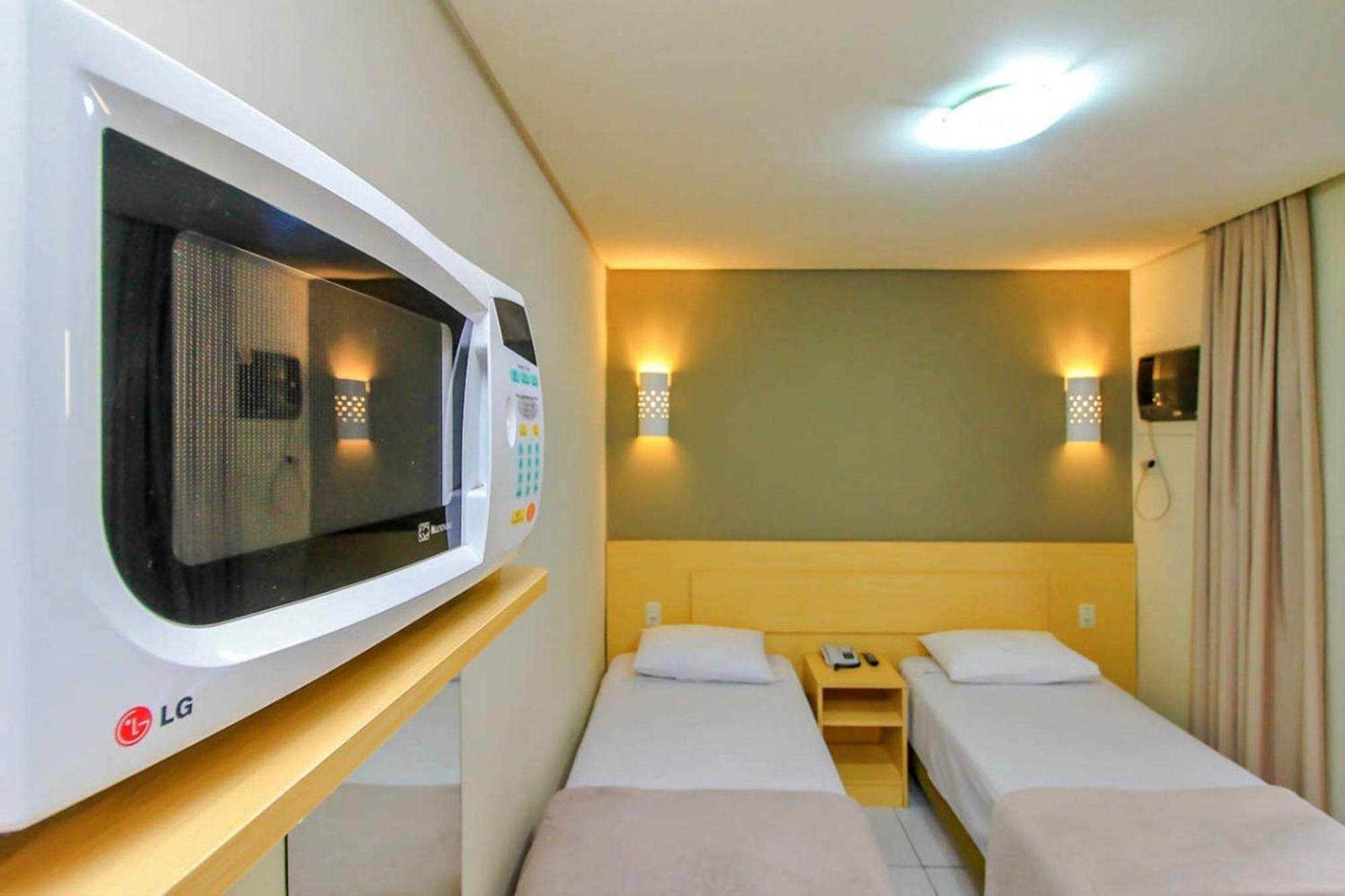 Coral Express, Prox Beira Rio, Hospital Mae De Deus Hotel